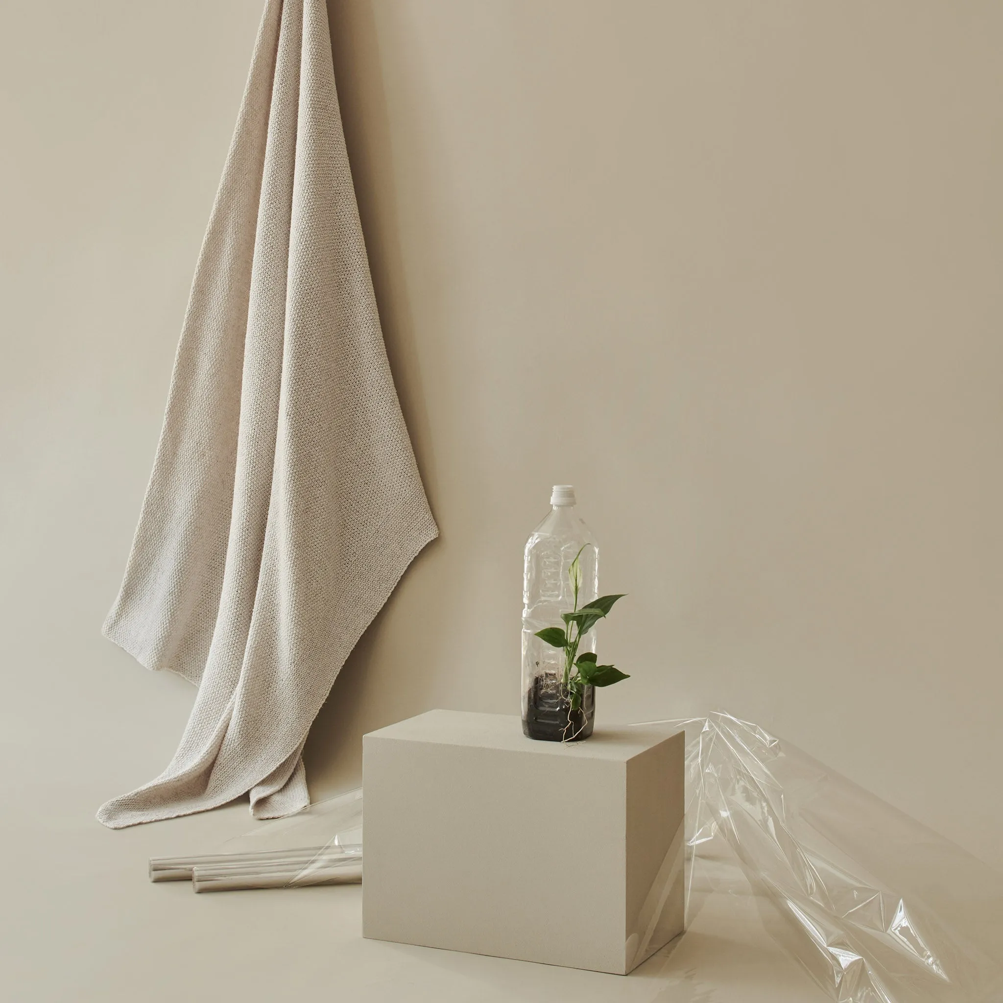 Amaro Recycled Fiber Blanket [Off-White melange]