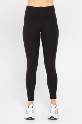 Black Mono B Essential Leggings