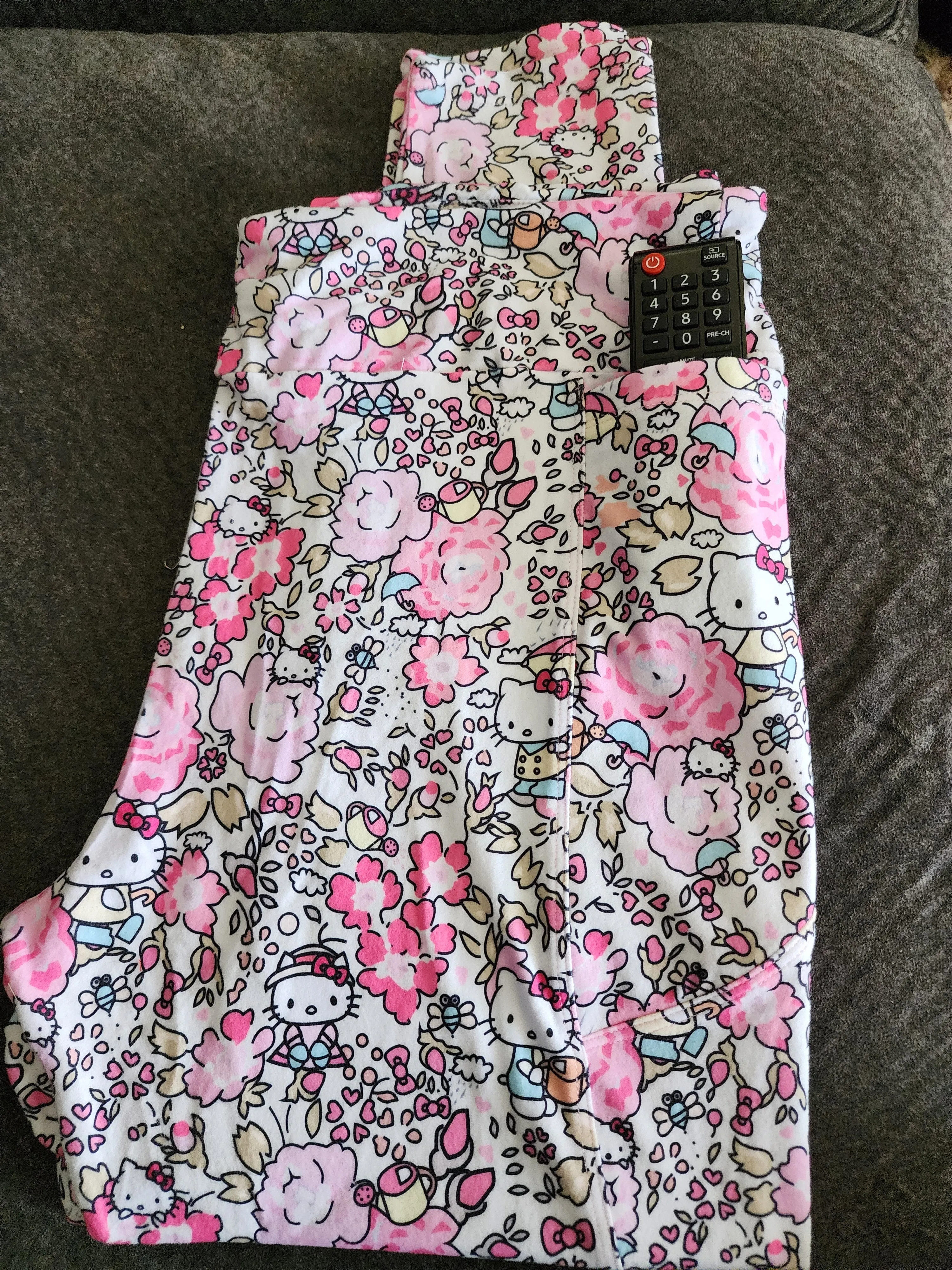 *CP Hello Kitty Flowers Leggings