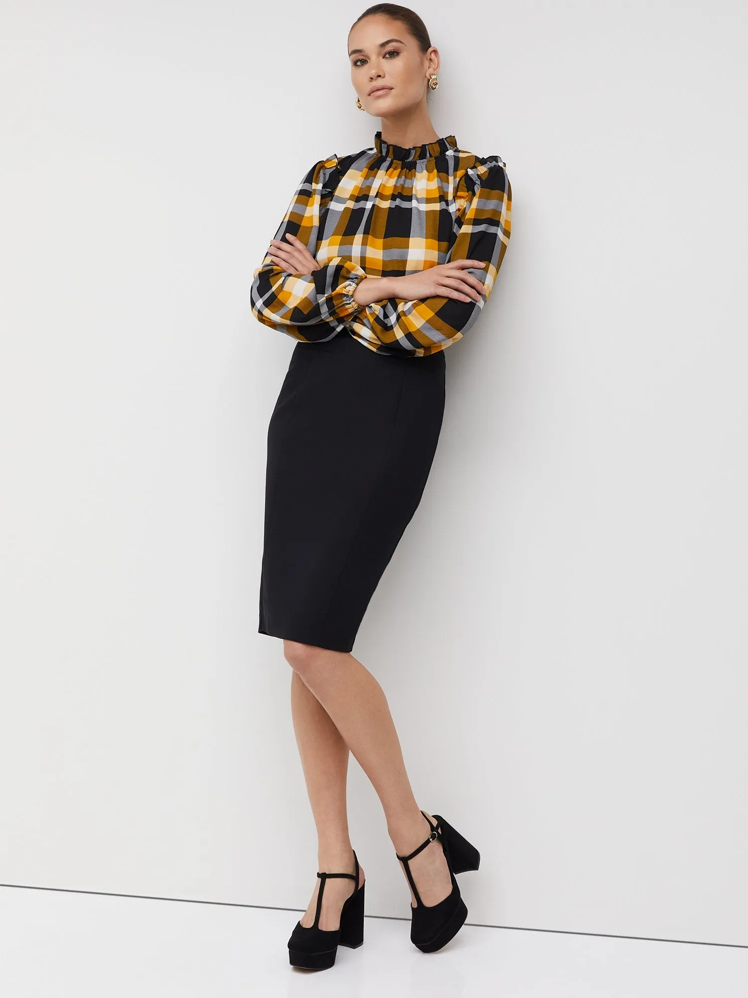 Double-Pocket Pencil Skirt - All Season Stretch