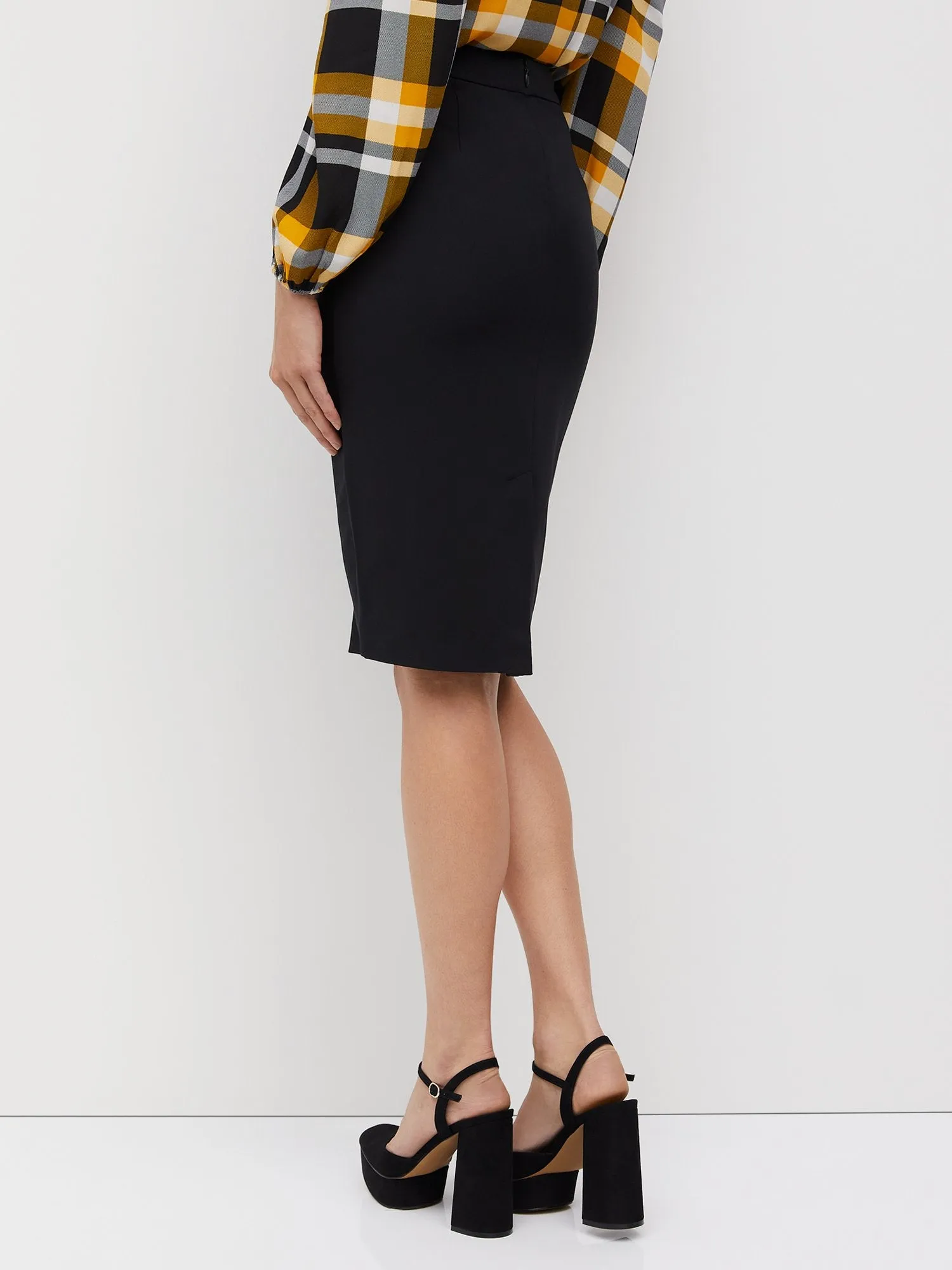 Double-Pocket Pencil Skirt - All Season Stretch