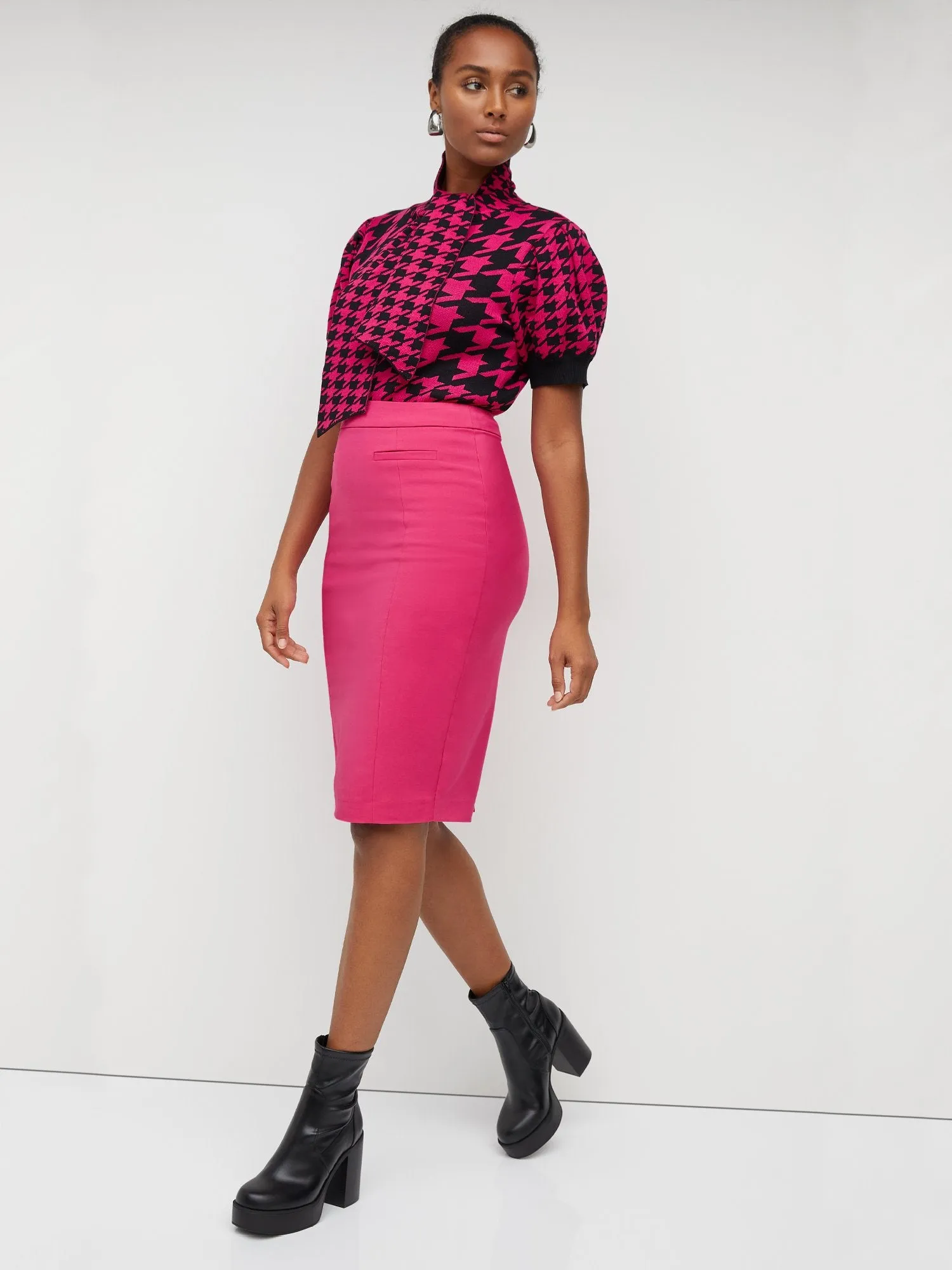 Double-Pocket Pencil Skirt - All Season Stretch