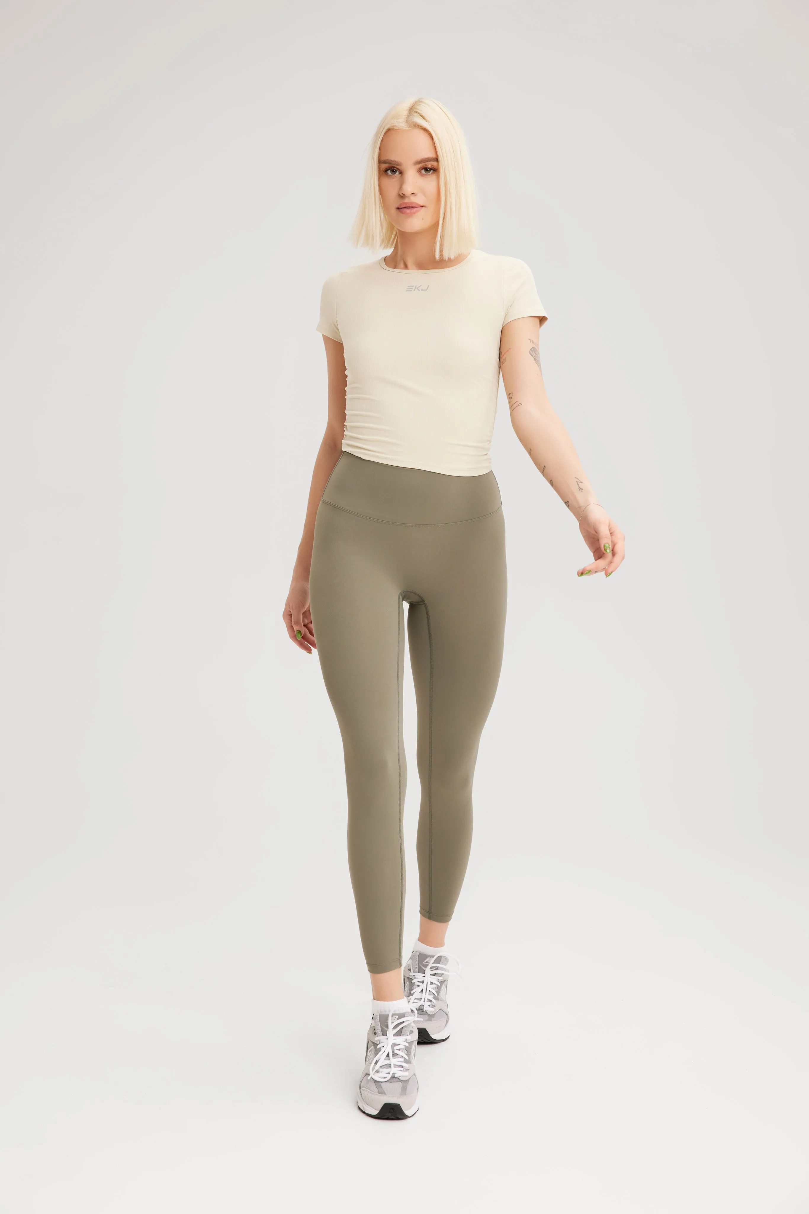 EKJ Seamless Contour Leggings in Military Olive