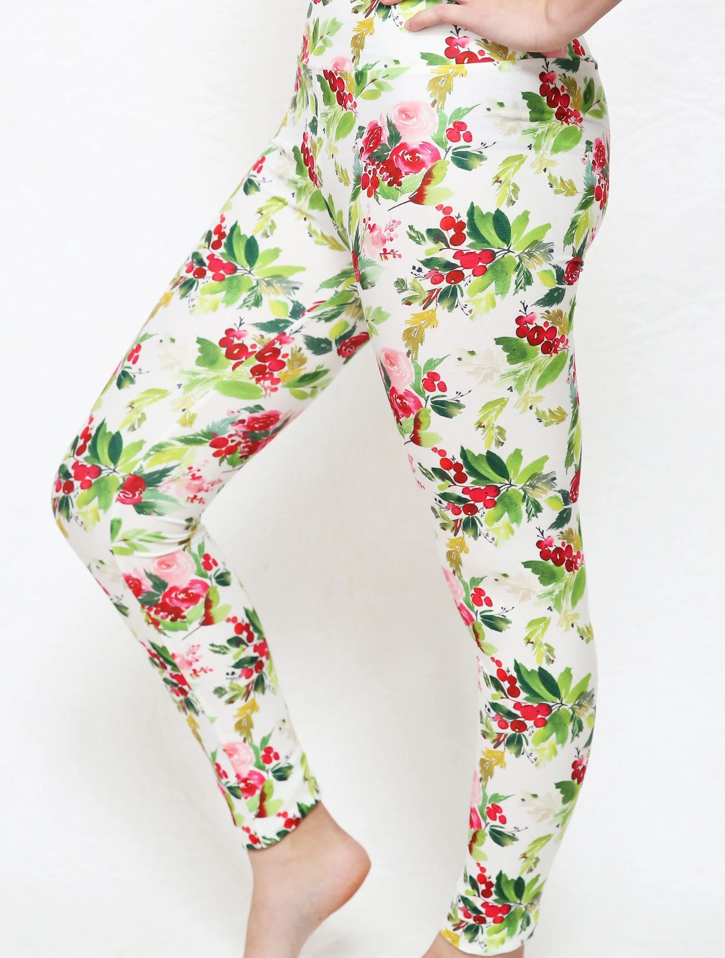 Holly Berry Leggings - Casual Soft-as-a-Cloud Leggings Promo