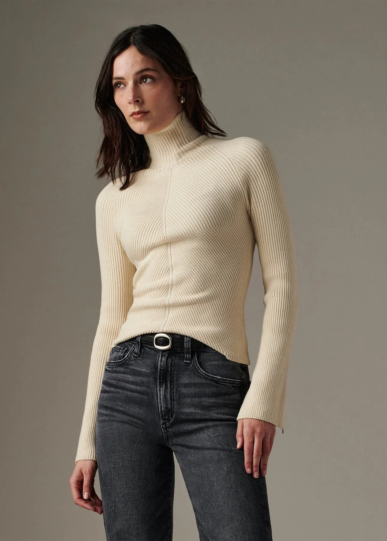 Joe's Jeans The Palmer Turtleneck - Milk