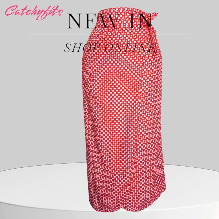 Red dotted beuatiful Rapper Skirt