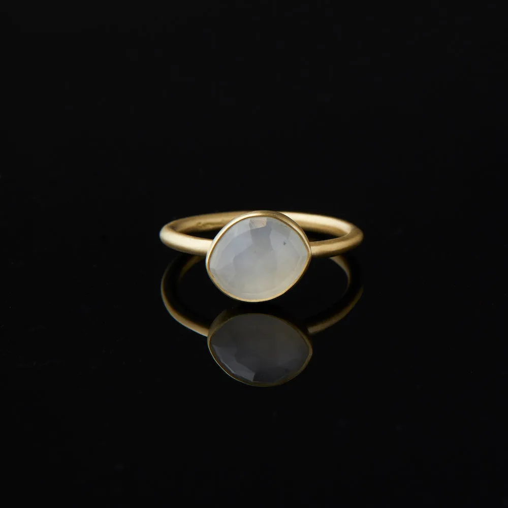 WMR1-OOAK | 1.75 Carat One-of-a-Kind White Moonstone Ring