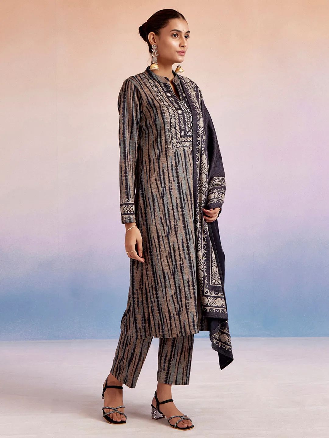 Woolen Printed Kurta Set With Dupatta