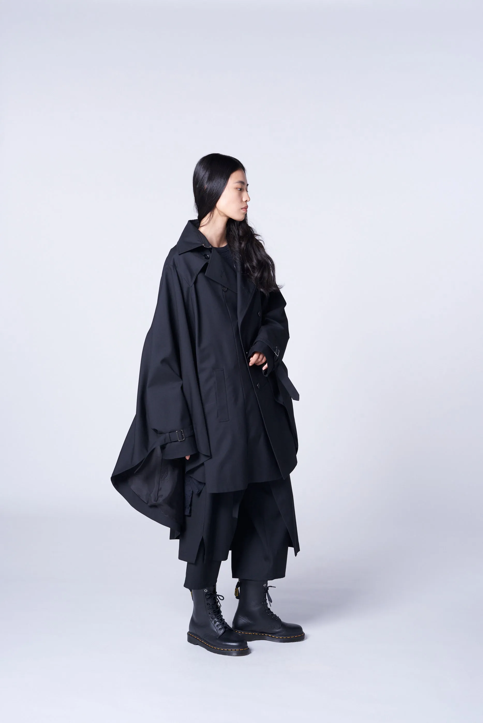 WOOL/POLYESTER GABARDINE JUMBO CAPE CLOAK